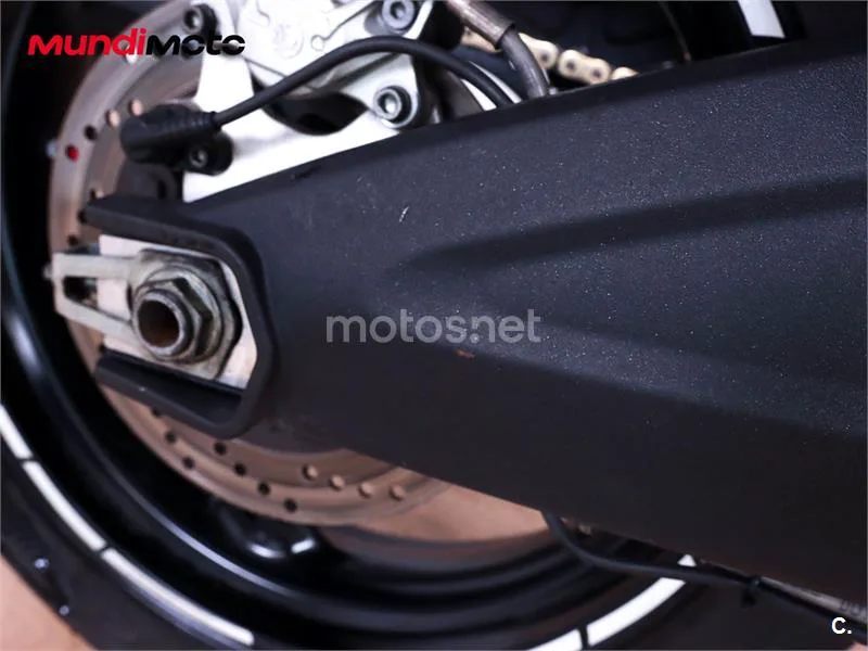Ducati Monster 696 – Vista 28