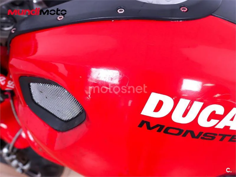 Ducati Monster 696 – Vista 31