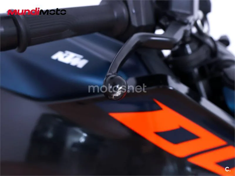 KTM 125 – Vista 13
