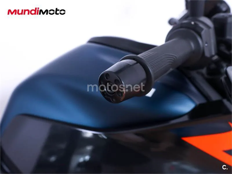 KTM 125 – Vista 15