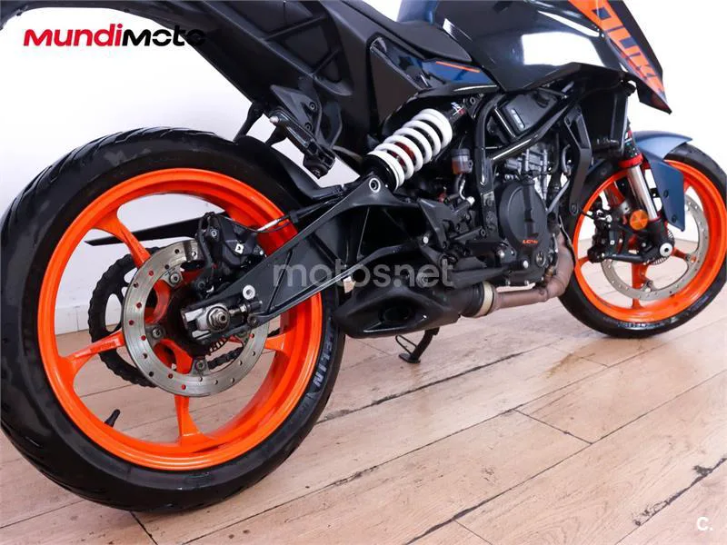 KTM 125 – Vista 4