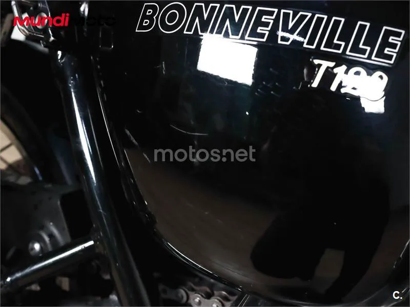 Triumph Bonneville T120 – Vista 16