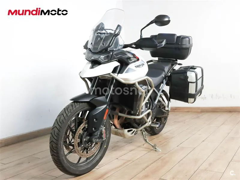 Triumph Tiger 900 – Vista 7