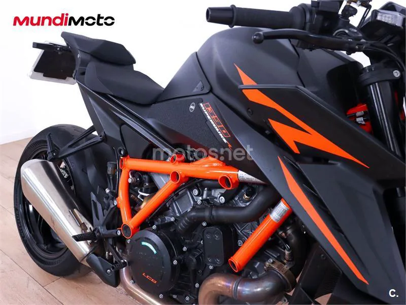 KTM 1390 Super Duke R – Vista 17