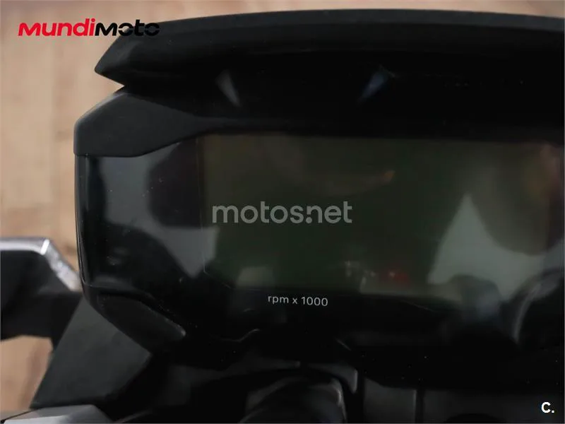 BMW G 310 R – Vista 21