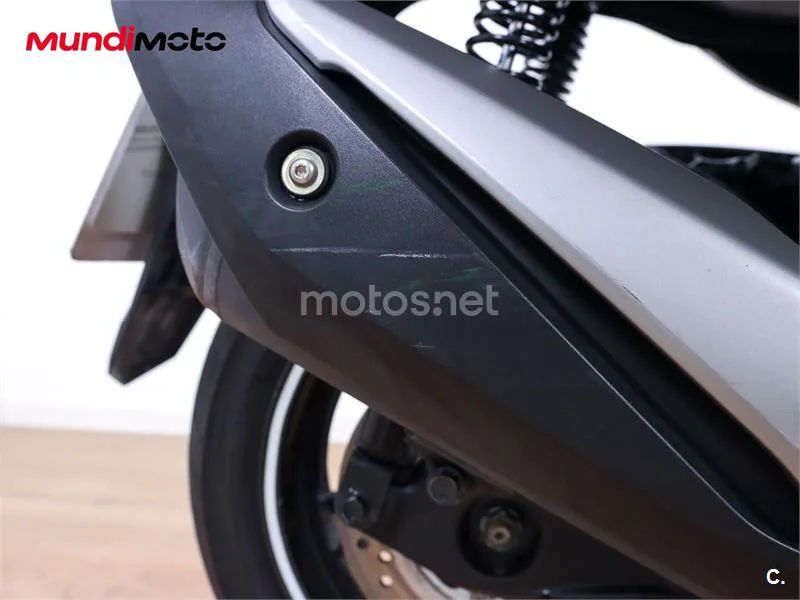 Honda Forza 350 – Vista 13