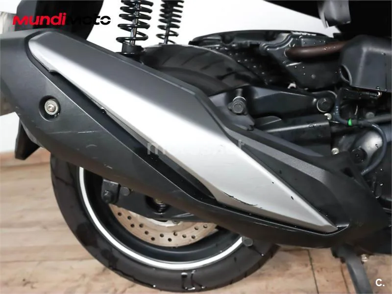 Honda Forza 350 – Vista 18