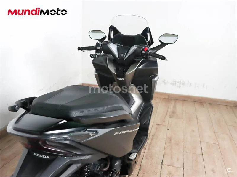 Honda Forza 350 – Vista 4