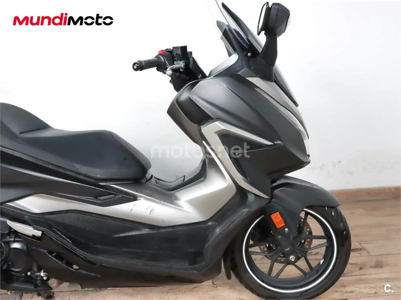 Honda Forza 350 – Vista 32