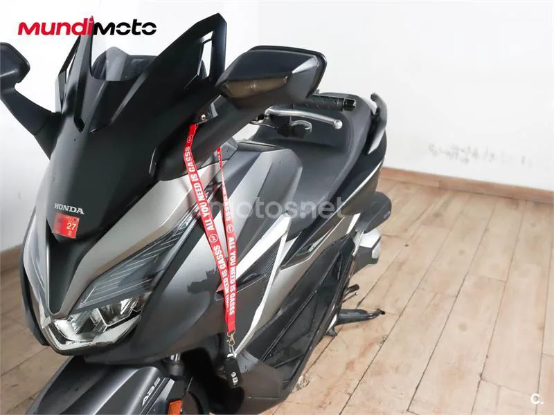 Honda Forza 350 – Vista 10