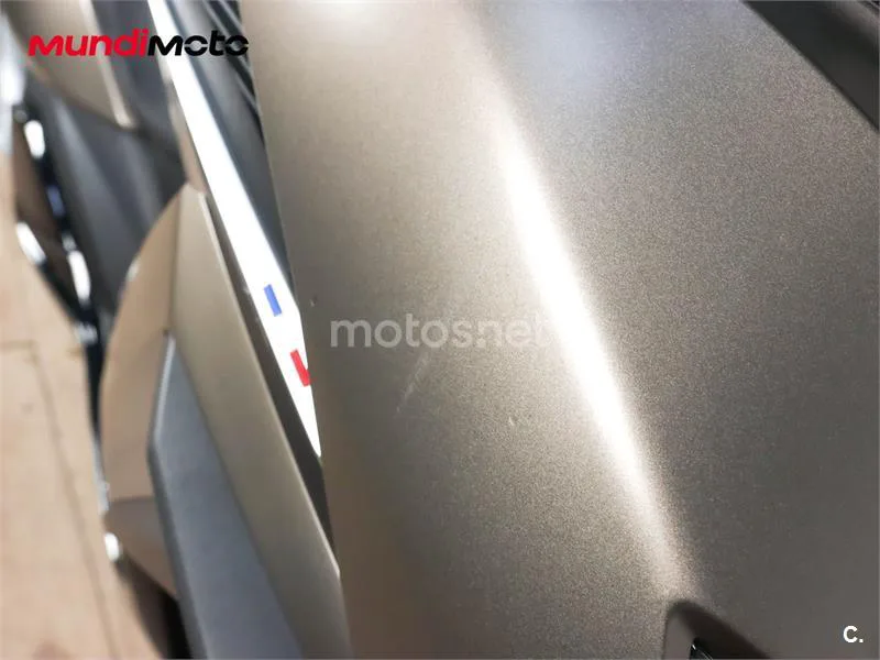 Peugeot Metropolis 400 – Vista 17