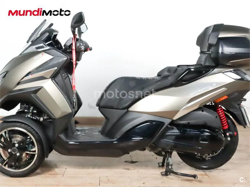 Peugeot Metropolis 400 – Vista 6
