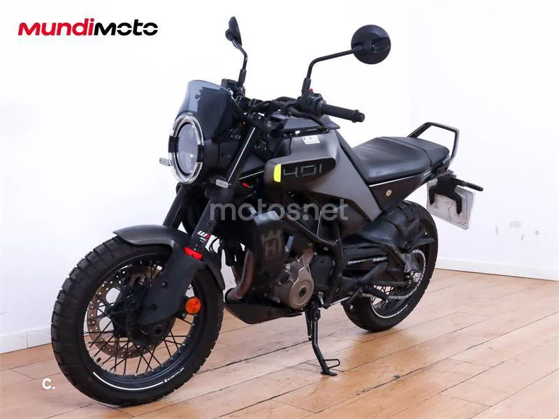 Husqvarna Svartpilen 401 – Vista 8