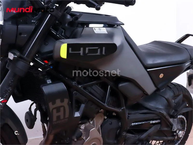 Husqvarna Svartpilen 401 – Vista 9