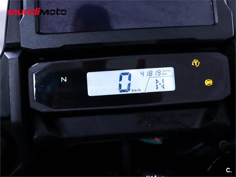 Honda NT1100 – Vista 12