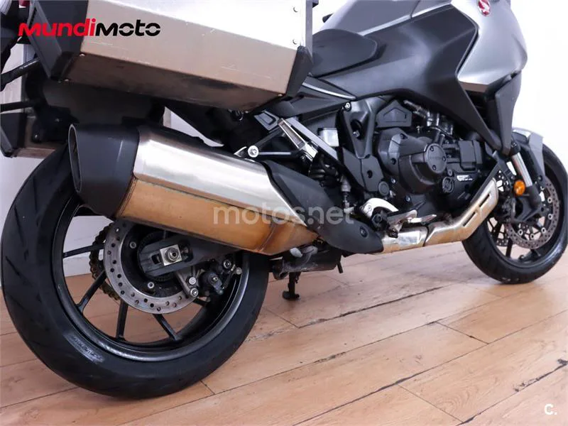 Honda NT1100 – Vista 4