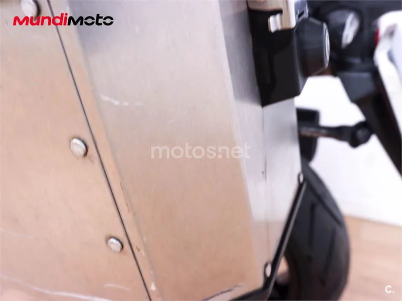 Honda NT1100 – Vista 33