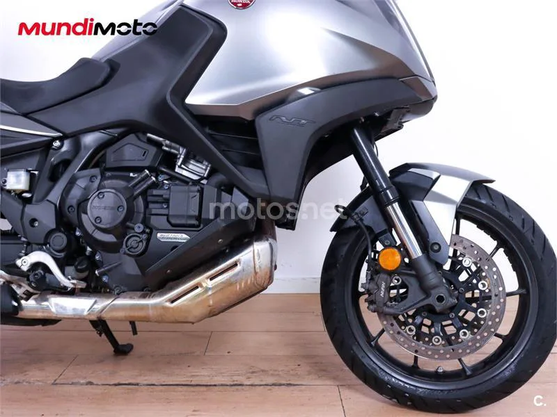 Honda NT1100 – Vista 46