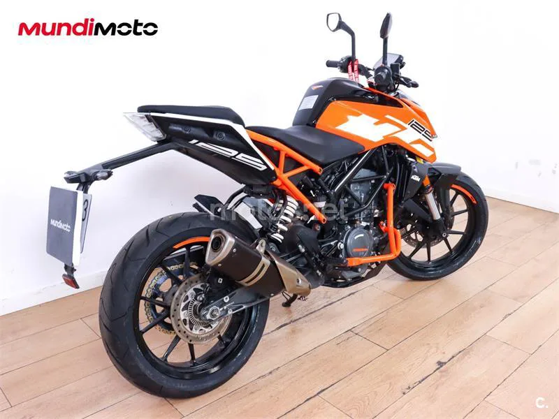 KTM 125 – Vista 3