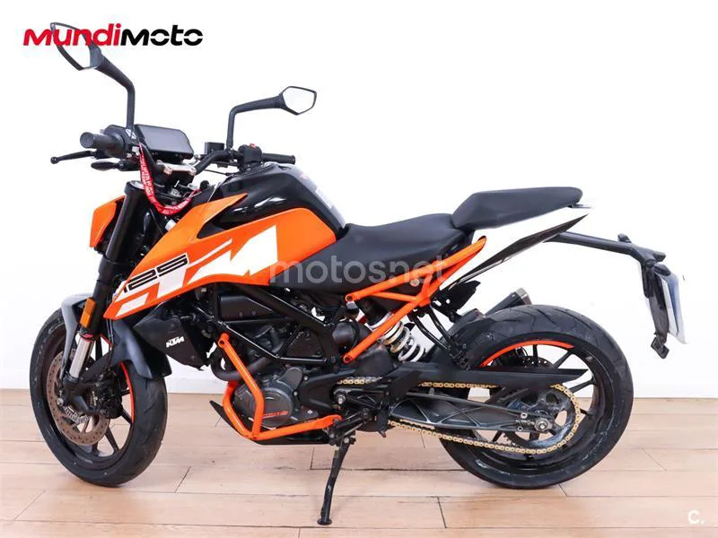 KTM 125 – Vista 6