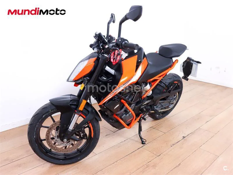 KTM 125 – Vista 7