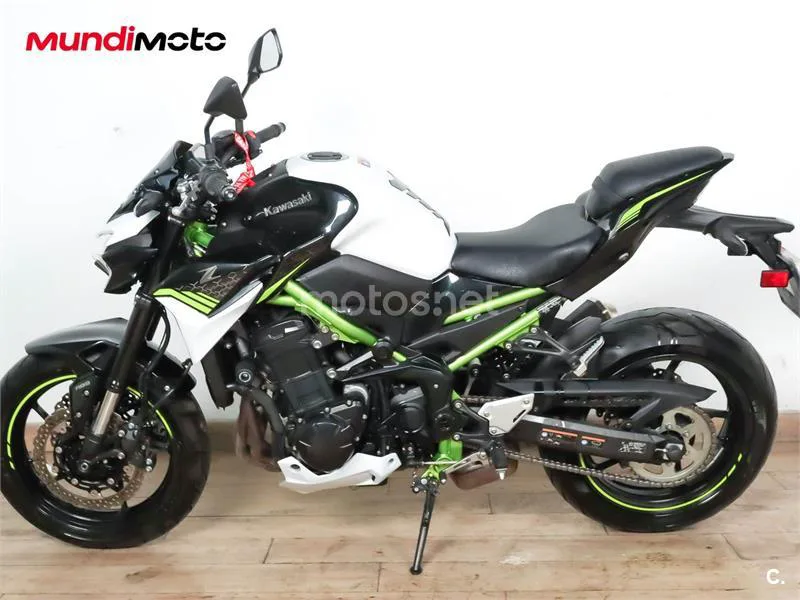 Kawasaki Z900 – Vista 6