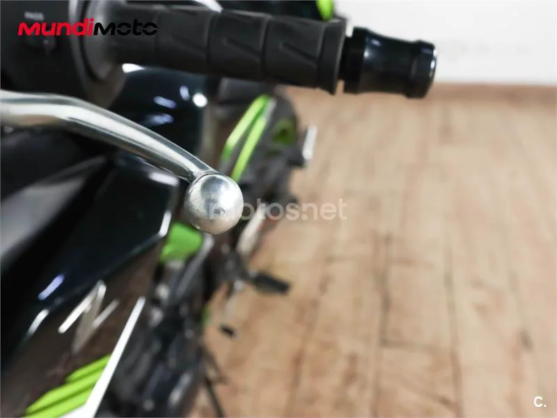 Kawasaki Z900 – Vista 21