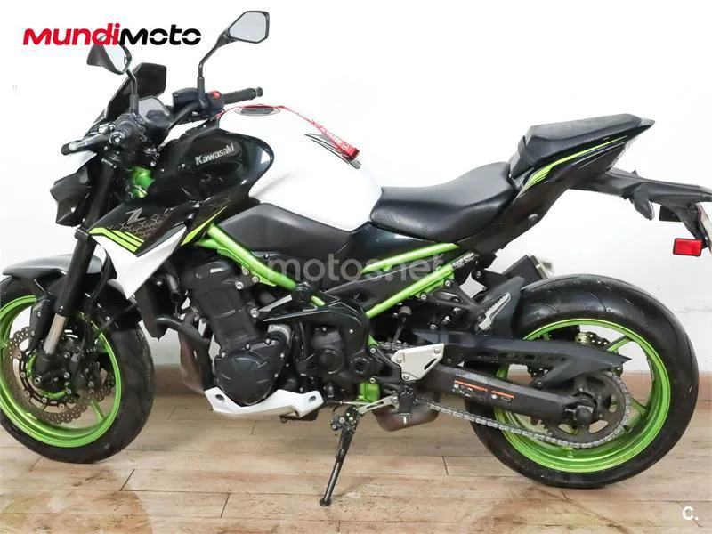 Kawasaki Z900 – Vista 6