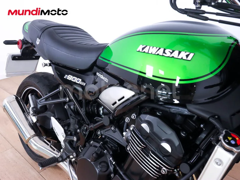 Kawasaki Z900 - Vista 22