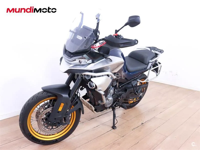 CFMOTO 800MT – Vista 7