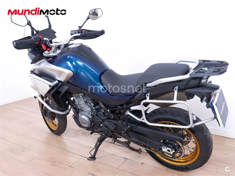 CFMOTO 800MT – Vista 8