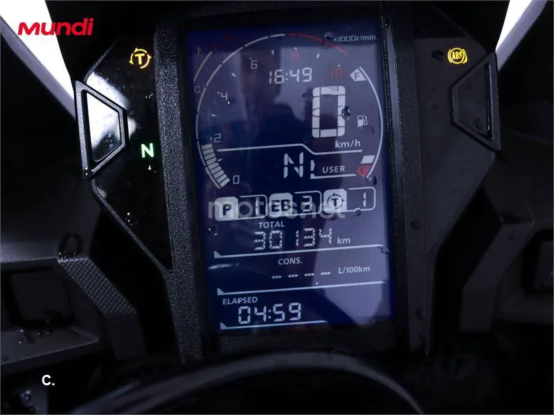 Honda CRF 1000L Africa Twin – Vista 12
