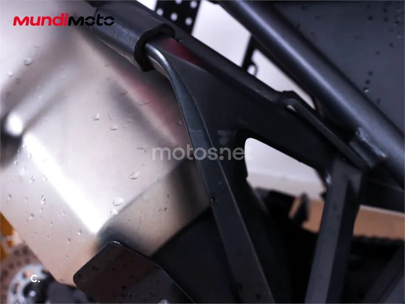 Honda CRF 1000L Africa Twin – Vista 38