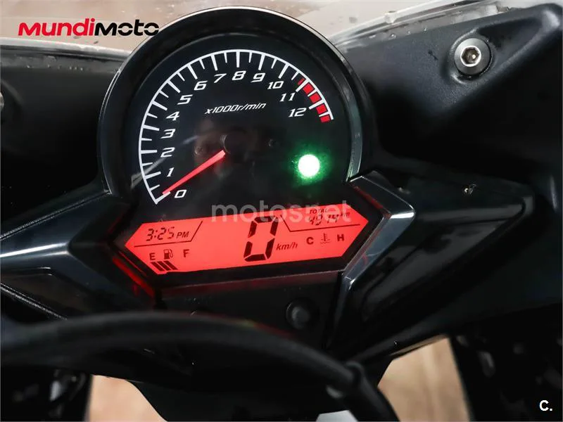 Honda CBR 125 R – Vista 12
