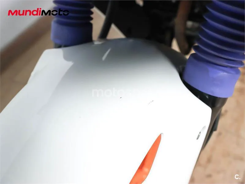 Honda CBR 125 R – Vista 22