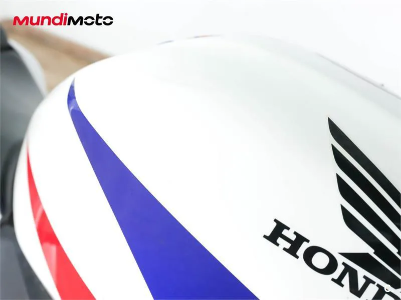 Honda CBR 125 R – Vista 25