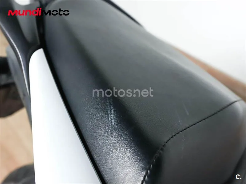 Honda CBR 125 R – Vista 28