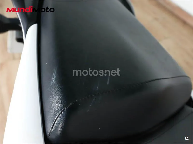 Honda CBR 125 R – Vista 29