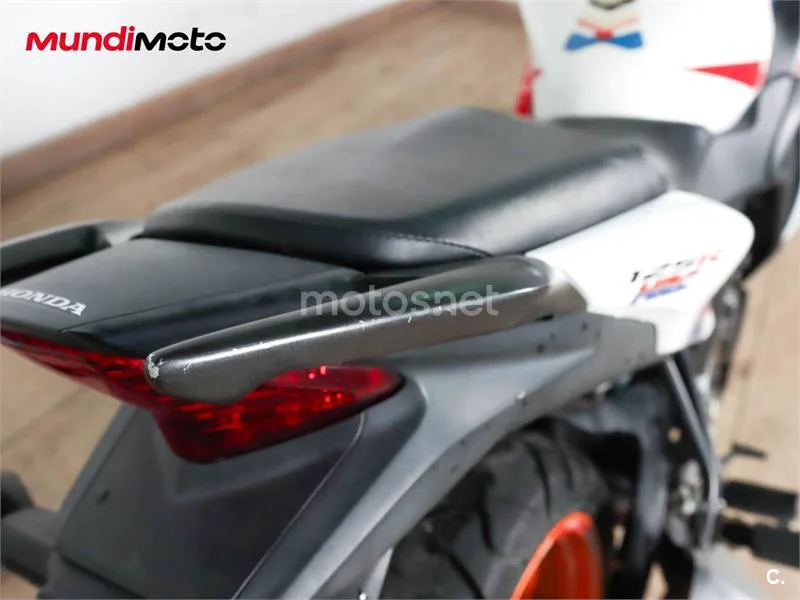 Honda CBR 125 R – Vista 30