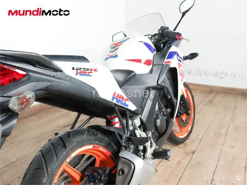 Honda CBR 125 R – Vista 4
