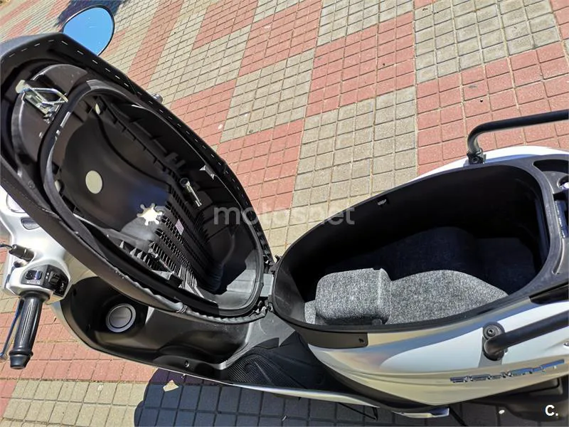 Yamaha D'elight 125 – Vista 4