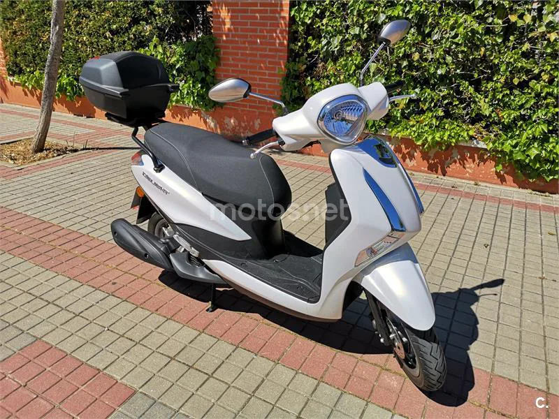Yamaha D'elight 125 – Vista 6
