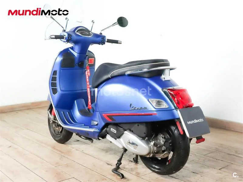 Vespa GTS Super 125 – Vista 8