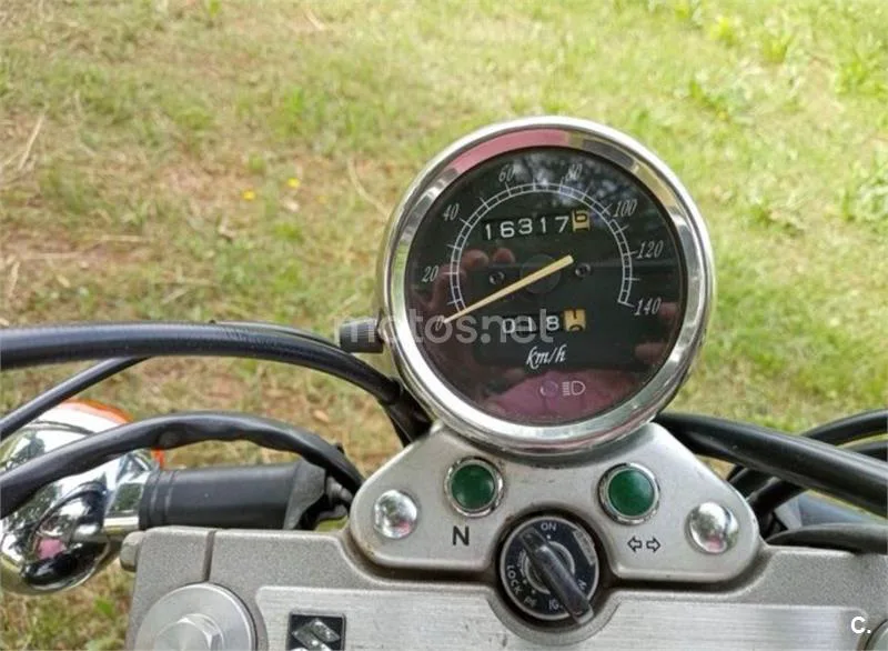 Suzuki Marauder 250 – Vista 3