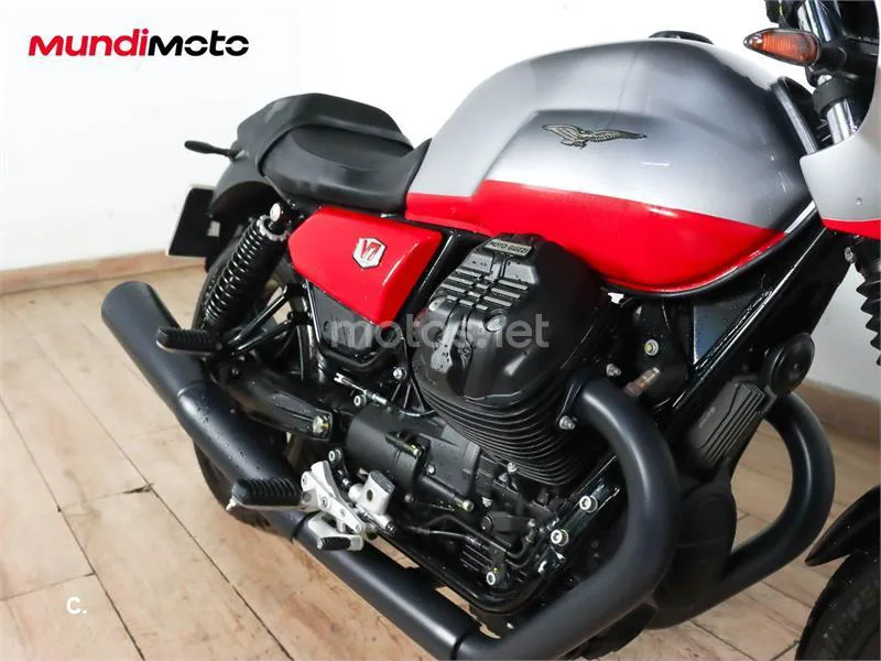 Moto Guzzi V7 – Vista 14