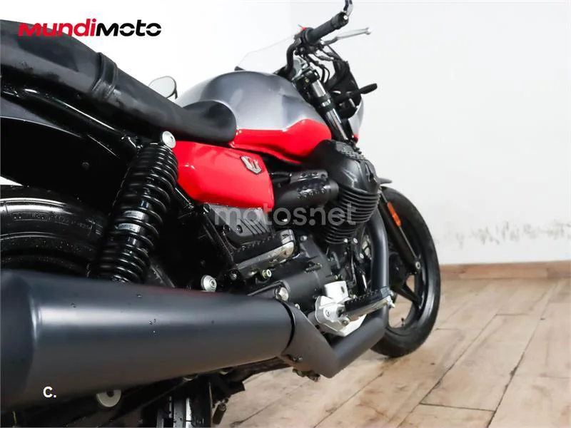 Moto Guzzi V7 – Vista 4