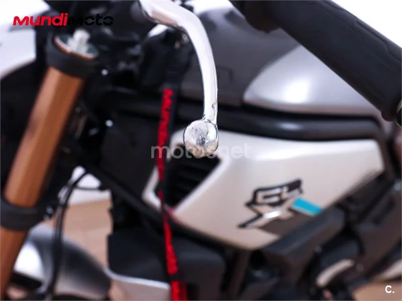 CFMOTO 700CL-X Heritage – Vista 15