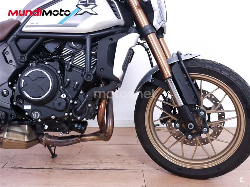 CFMOTO 700CL-X Heritage – Vista 19