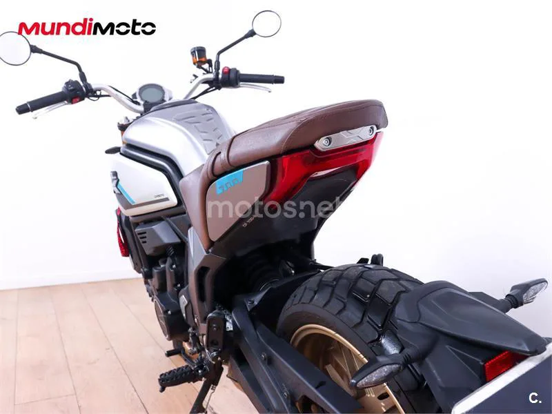 CFMOTO 700CL-X Heritage – Vista 9