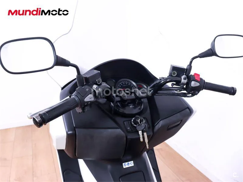 Honda Forza 300 – Vista 11